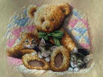 Набор для вышивания Dimensions "Мишка и котята", 36 х 30 см