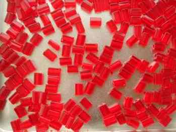 Стеклярус Чехия OBLONG Цв 90070 красный 5*3 5 мм