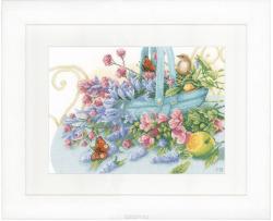 Набор для вышивания крестом LanArte "Букет с бабочкой", 36 x 26 см